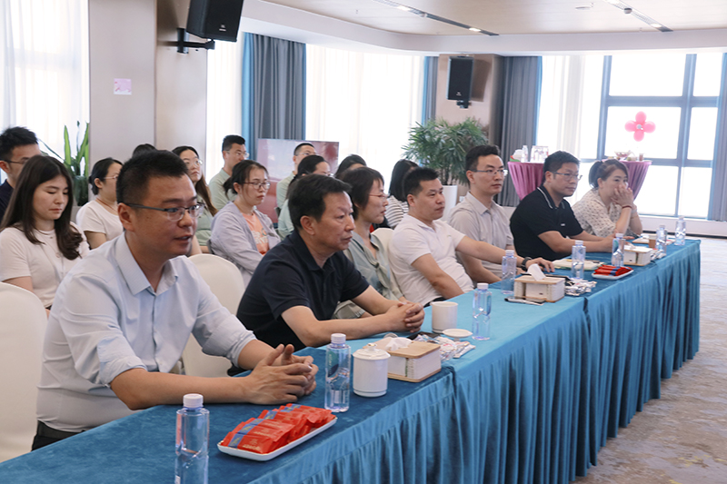 二十一载 智造未来丨贺尊龙凯时股份廿一诞辰，再启新篇